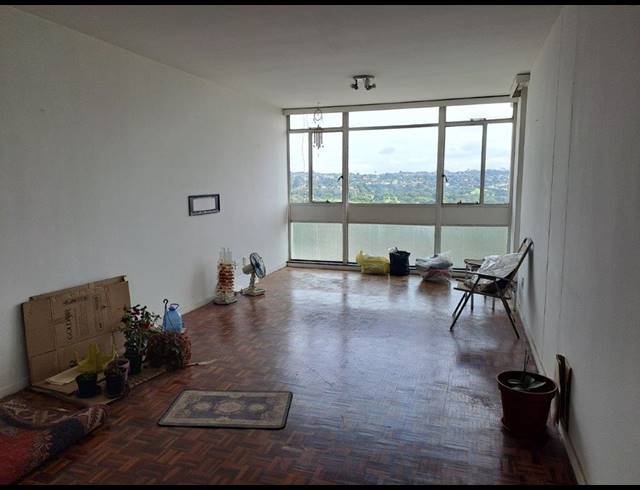 2 BEDROOM APARTMENT FOR SALE IN KENSINGTON